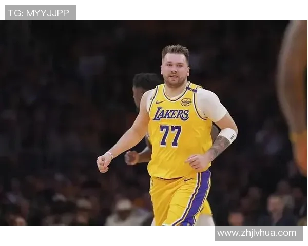 沃西：东契奇足够聪明&能够理解不能长时间占球权 他身边有好队友